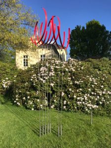 Freie Umarmung im Wind - Alfred Arnold